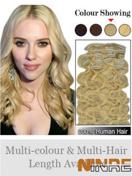Pince à cheveux ondulée blonde remy conçue dans les extensions de cheveux